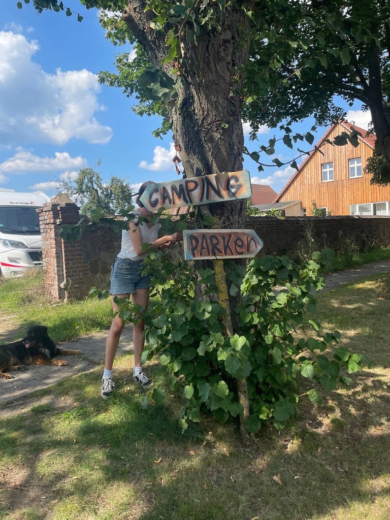 Camping & Parken Schild